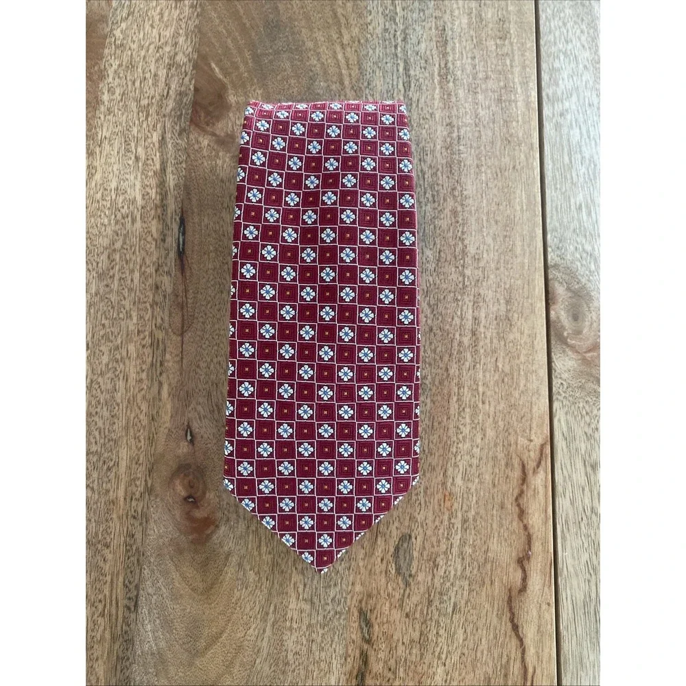 Jos A Bank NWT Silk Tie Red Geometric Print